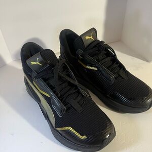 Puma size 7 great Condition